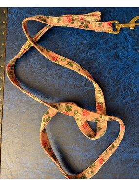 Floral dog leash